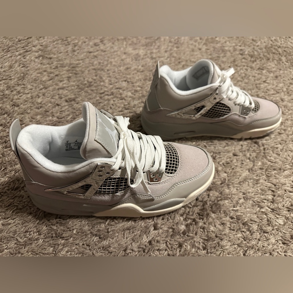 (New) Jordan 4 women’s size 8 or youth size 6.5 $100 or best offer.